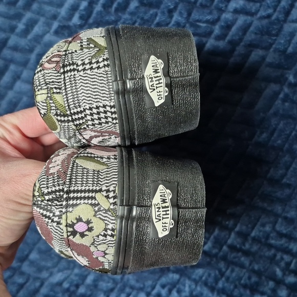 Vans Slip-On Stackform Platform Shoes In Tapestry Floral Black SZ 8 Women, New - Picture 7 of 15